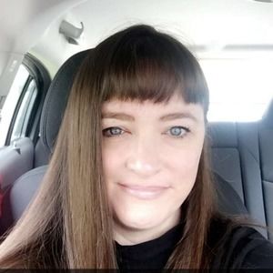 Meet your Posher, Juli's sugar pie cottage